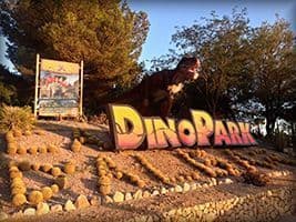Dinosaurios camping