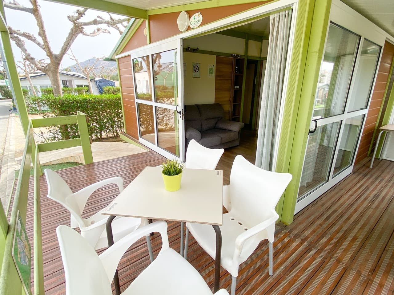 Bungalow Titom: terrasse