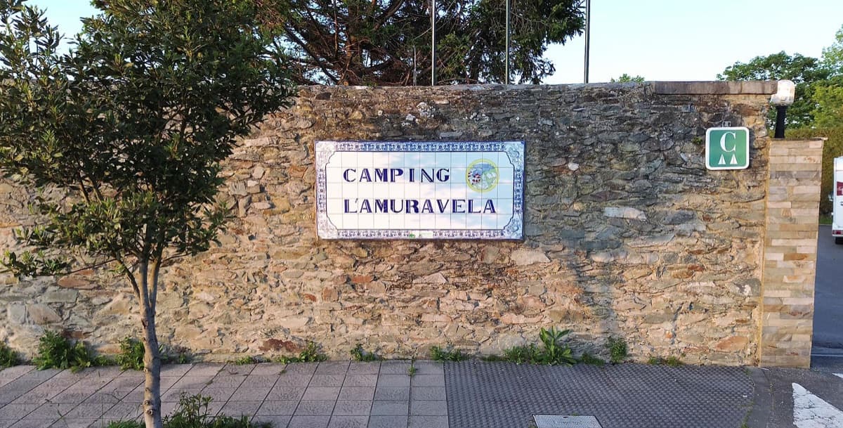 Inngangen til Camping L'Amuravela i Cudillero