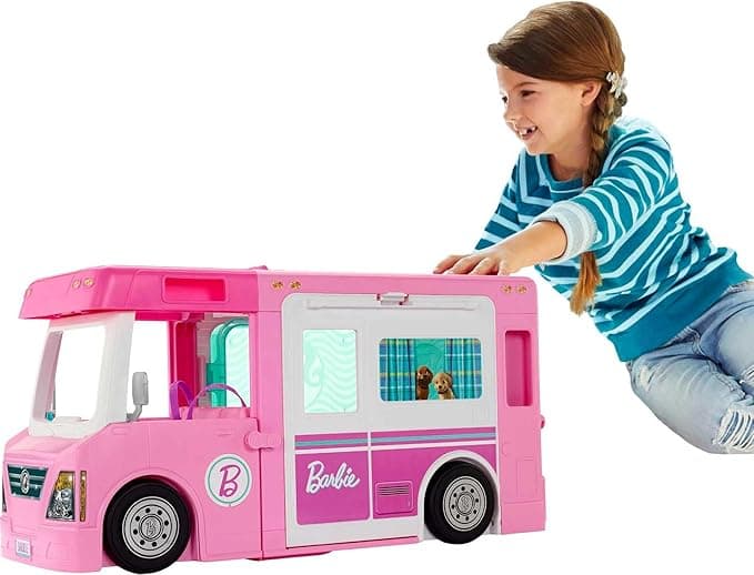 Barbie Caravana DreamCamper 3 en 1, Aprox. 1m; Autocaravana transformable con Piscina