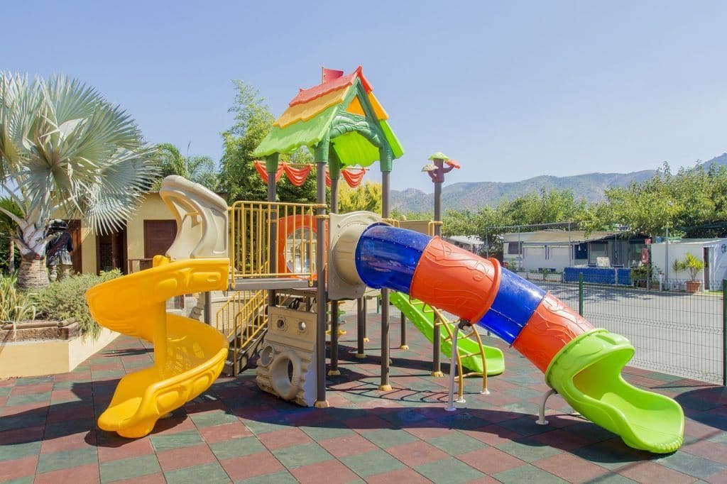 Parco giochi per bambini al campeggio, Benidorm