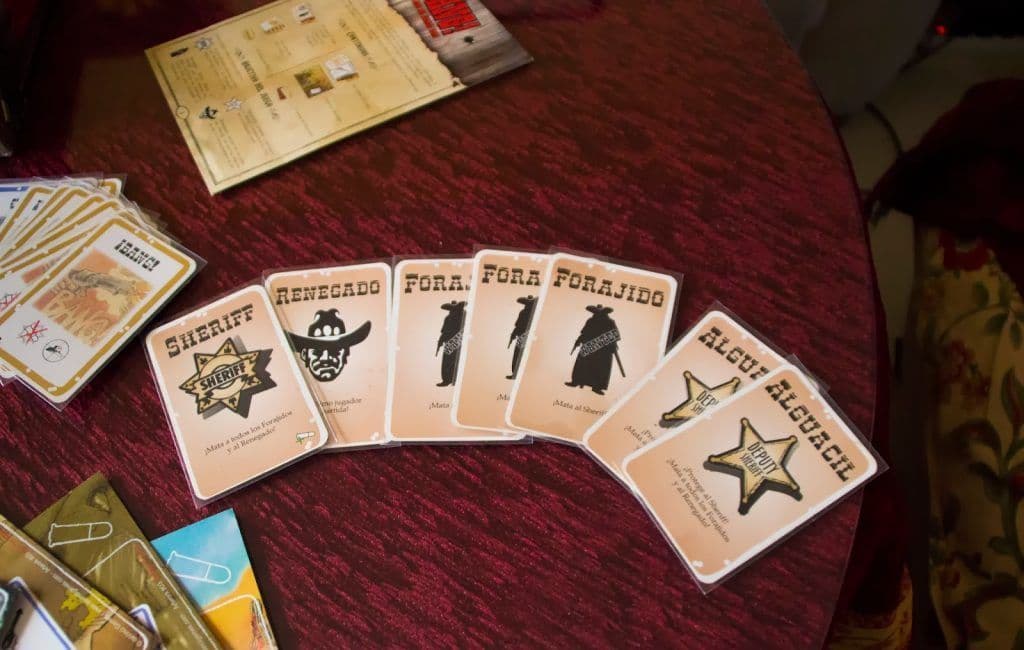 Juego de mesa bang, ideal para viajar