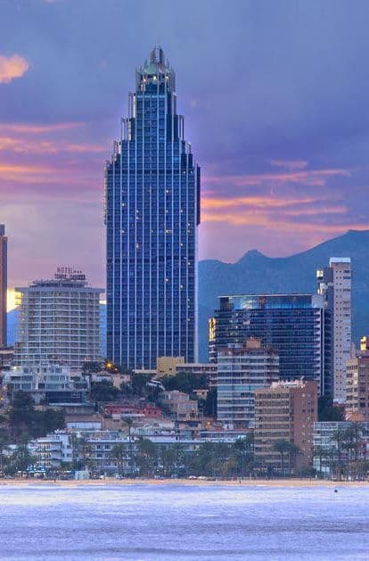 Gran hotel bali in benidorm, het hoogste wolkenkrabberhotel van europa