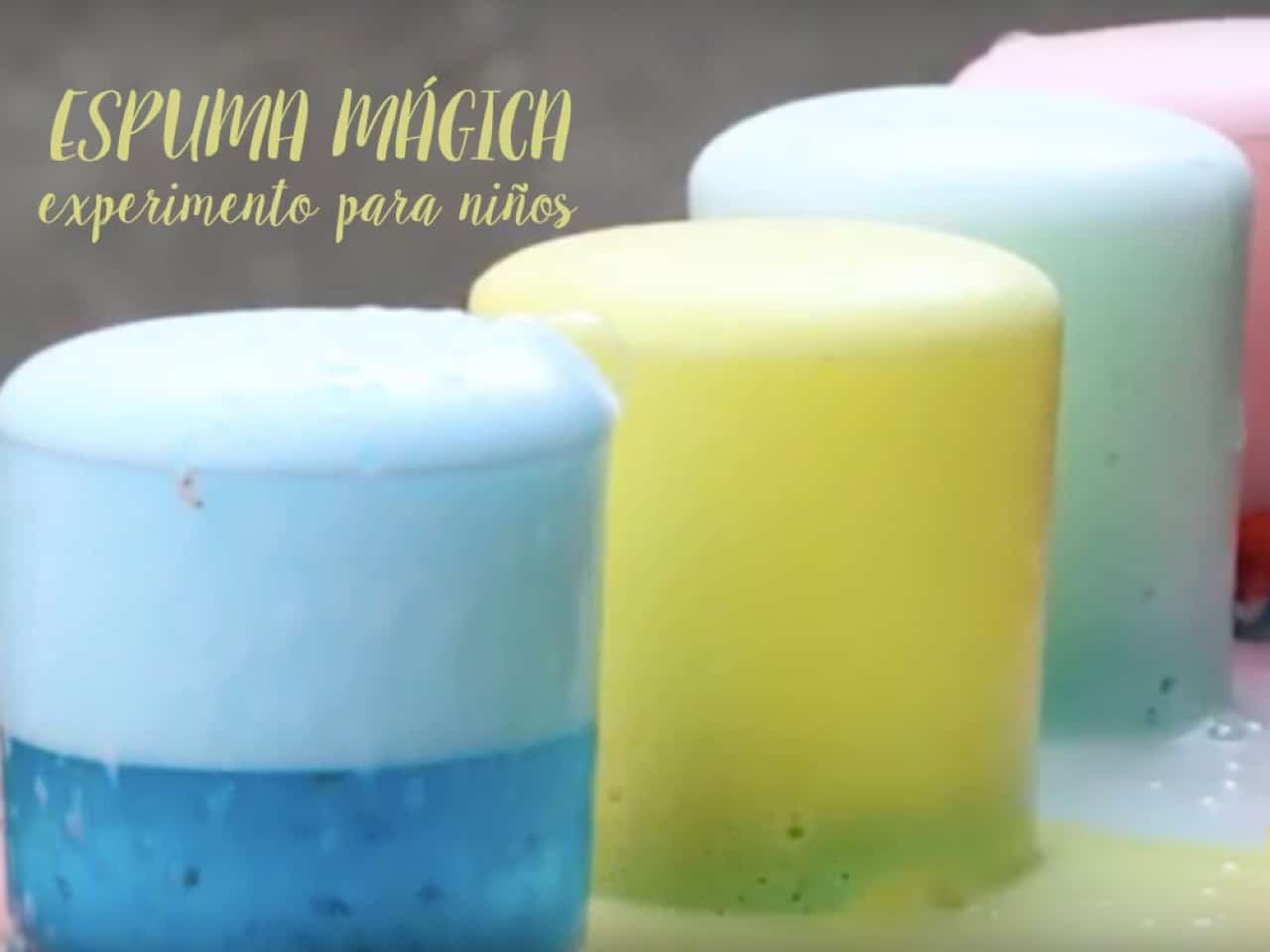 Manualidad de espuma mágica para niños