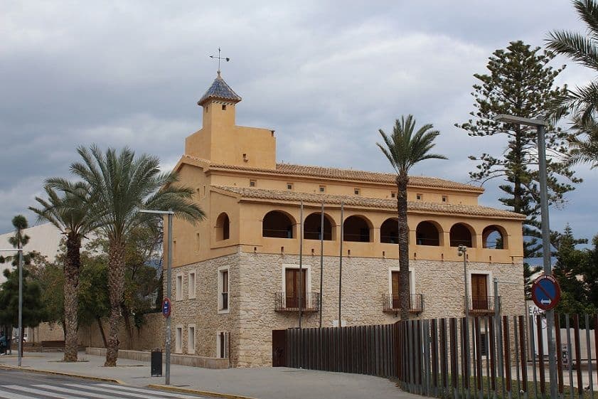 Finca la barbera del aragones a la vila joiosa