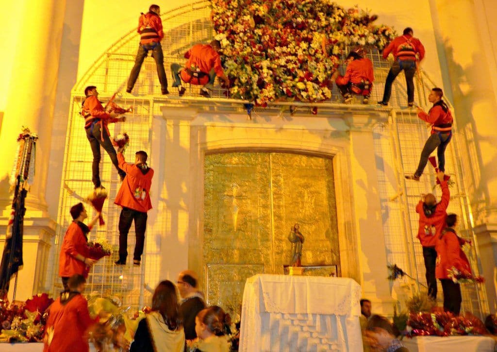 Ofrenda de flores de las fiestas patronales de benidorm