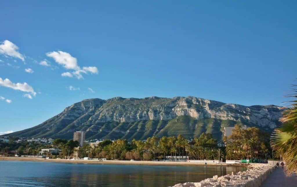 Naturpark montgó in denia, perfekt zum wandern