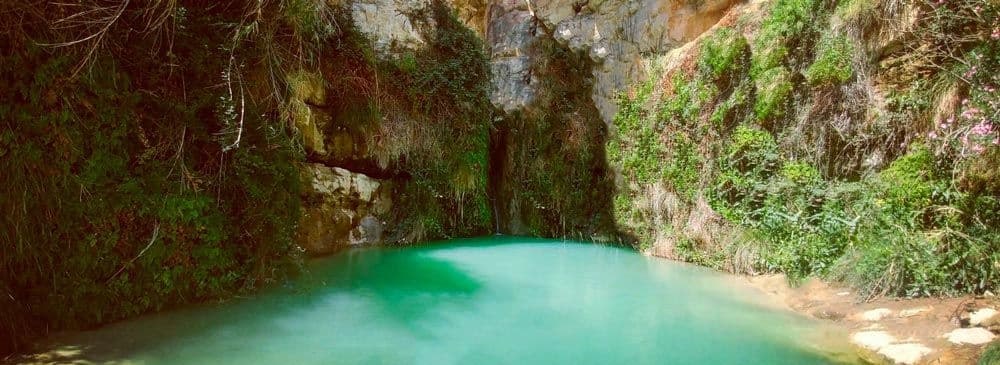 Salt de xixona, een van de populairste natuurlijke zwembaden in alicante