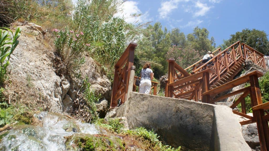 Aufstieg zu den Fuentes del Algar in Callosa