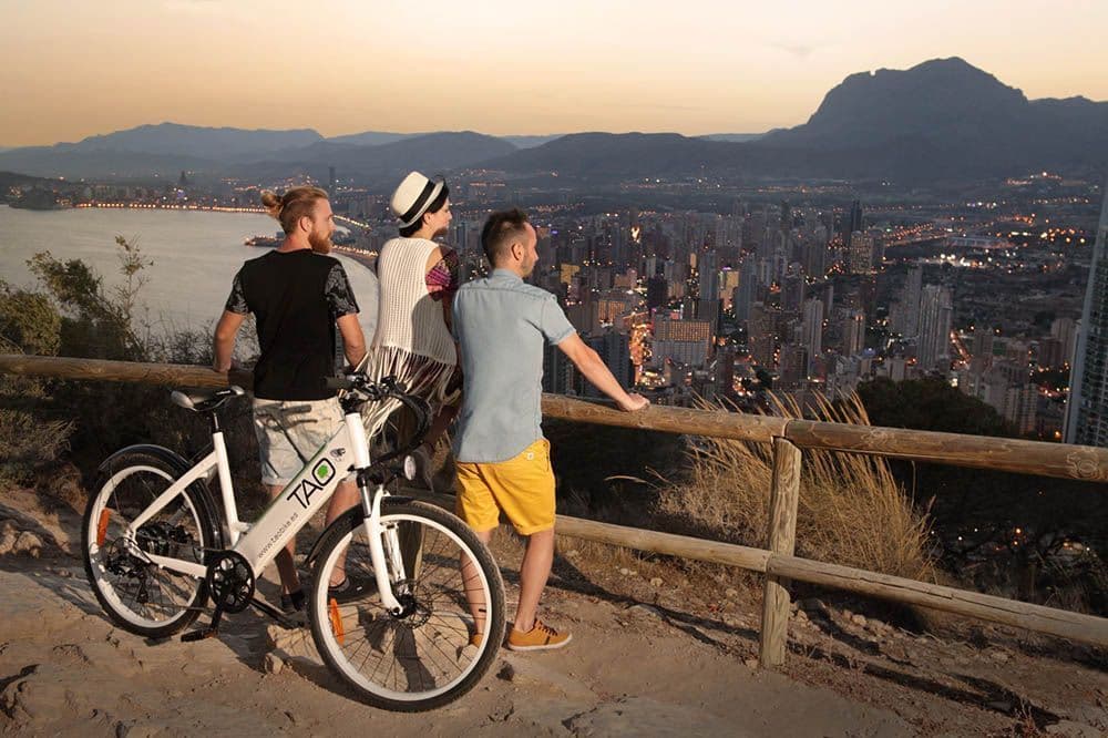 Admirer le coucher de soleil à sierra helada louer un vélo électrique tao bike