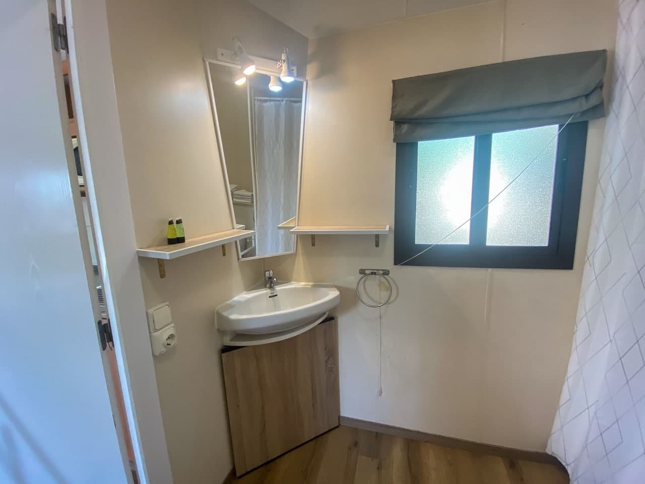 Washbasin in the accessible bungalow