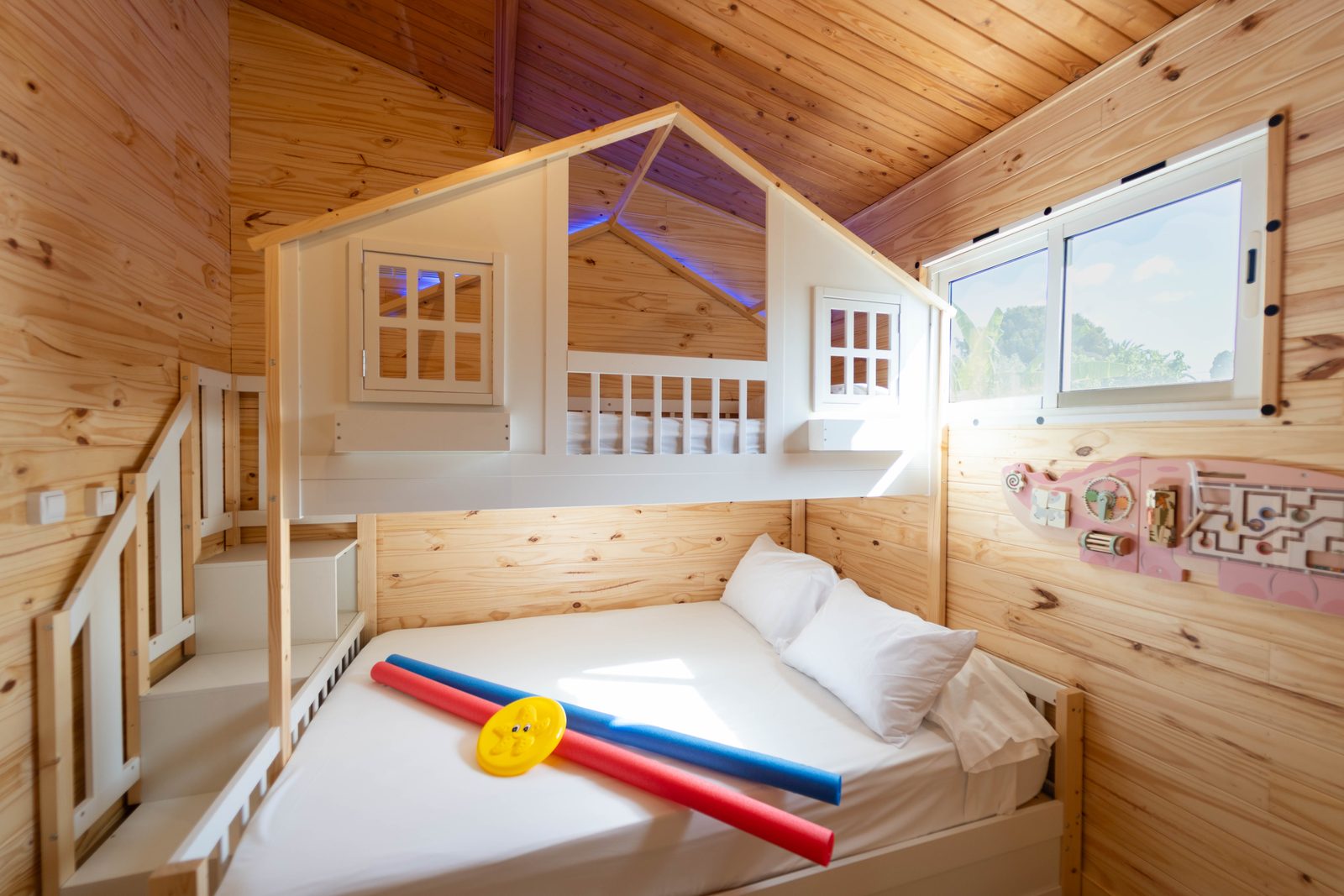 Dormitorio infantil de bungalow family friendly