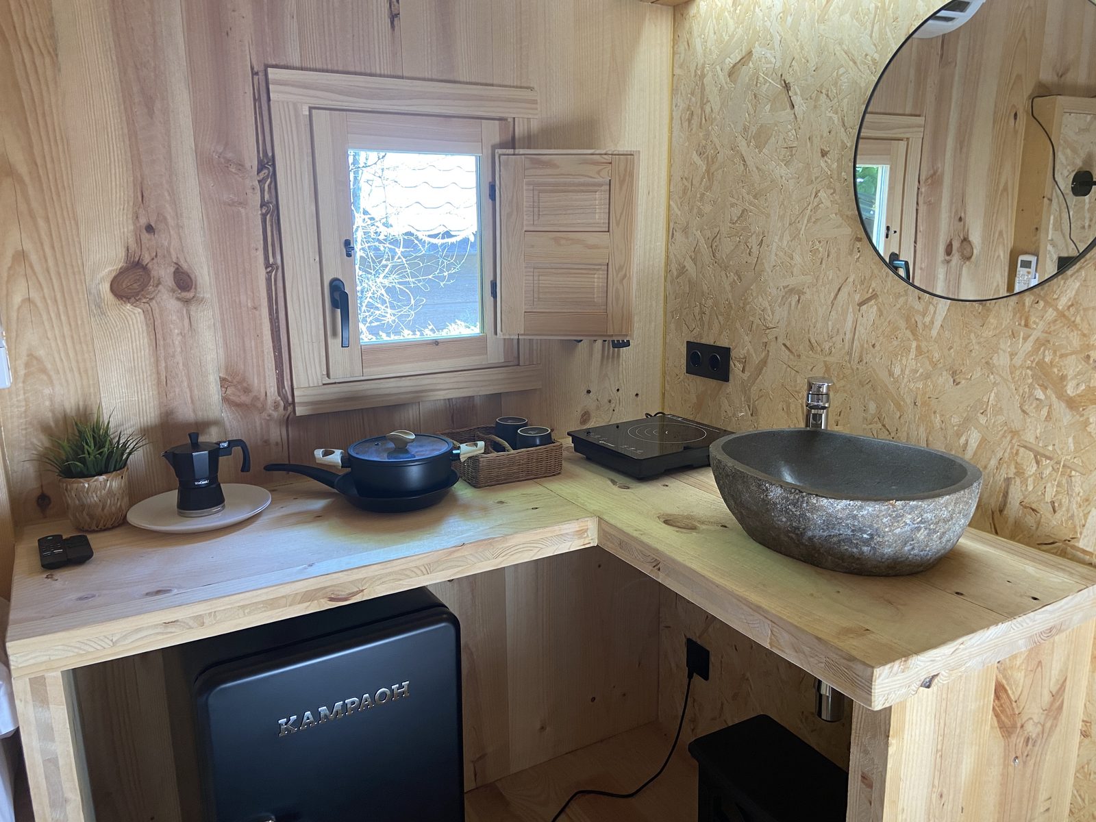 Cocina de la tiny house Kampaoh