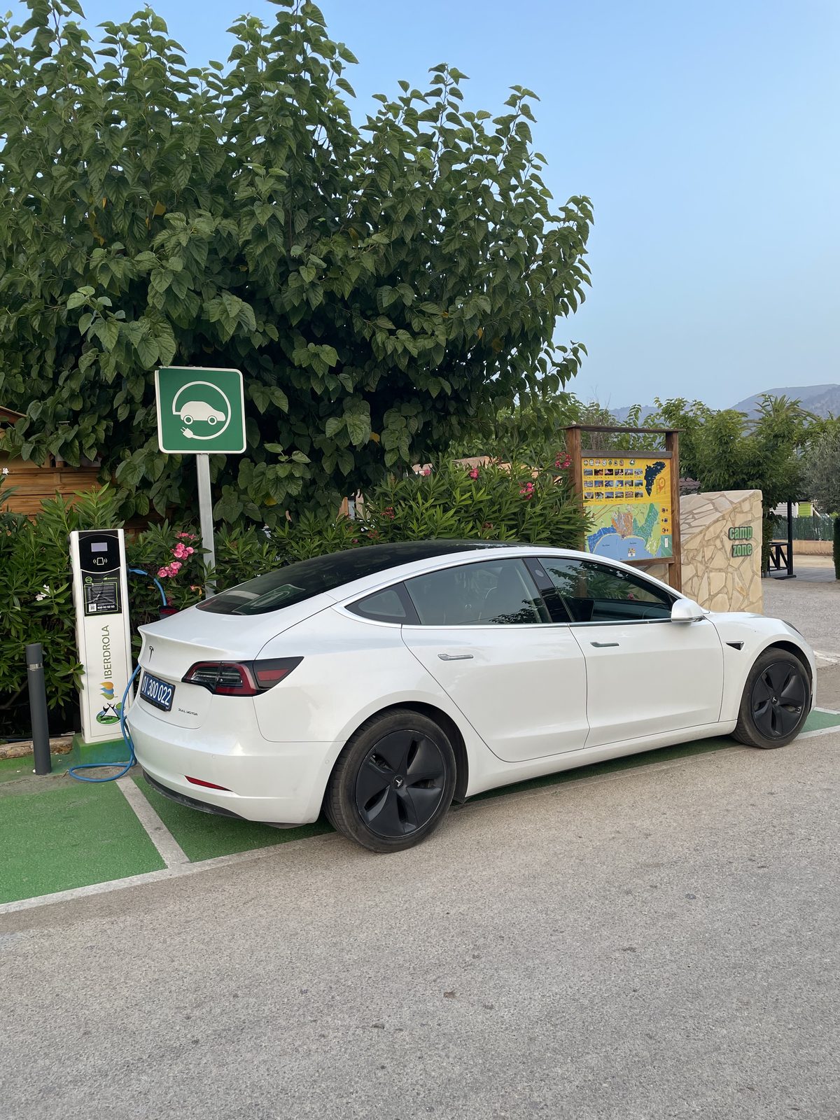 Punto de recarga para vehículos eléctricos