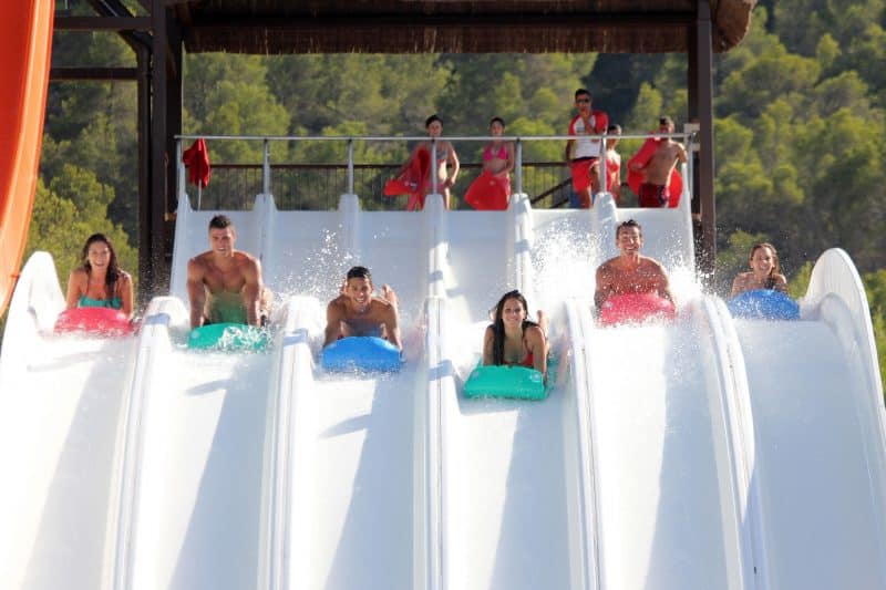 Plongez dans l'aquaparc de benidorm