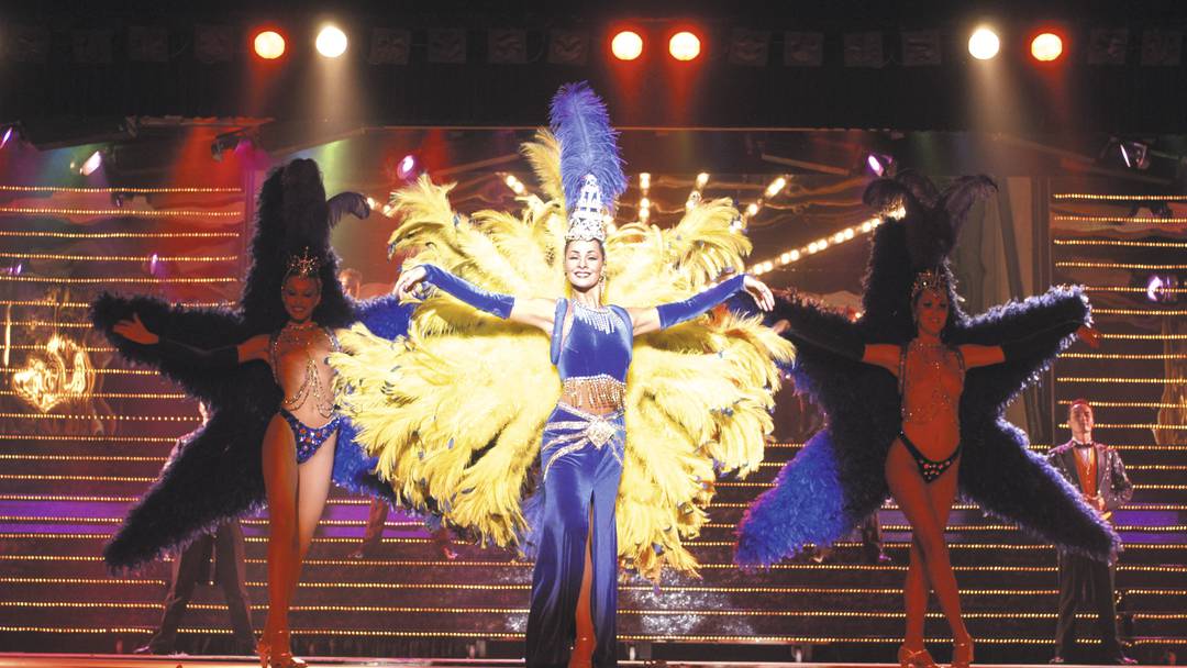 Danseurs du spectacle du palais de benidorm