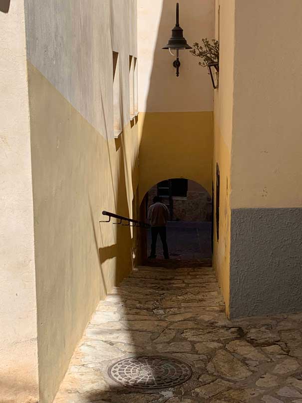 Arco entrada en ciudadela de Finestrat