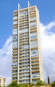 Miragolf playa 2 building, one of benidorm's triplet skyscrapers