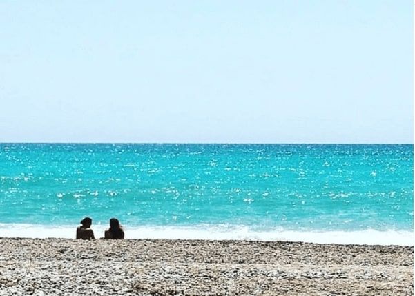 Asparrallo eller esparrello-stranden i la vila