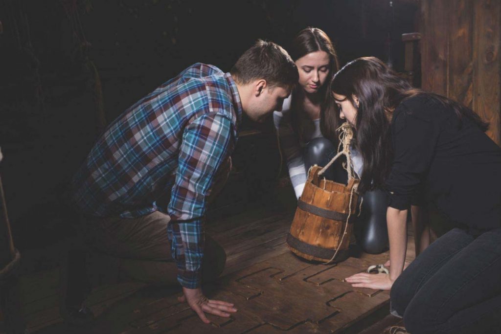 People testing in an escape game