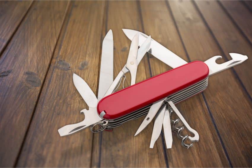 The best swiss army knife from a list of 10 multifunctional knives