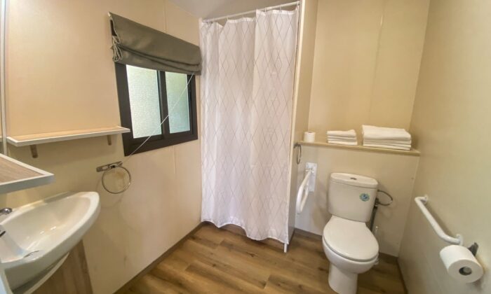 Baño bungalow adaptado