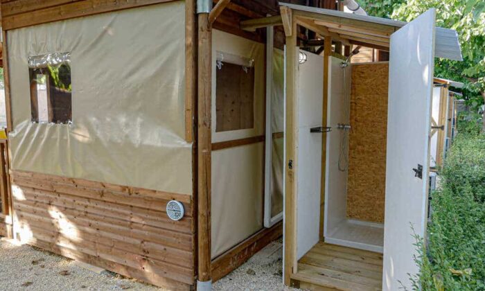 Ducha-Exterior-Safari-Little Ducha exterior safari little